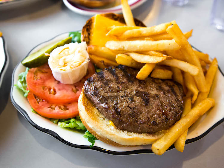 diner cheeseburger